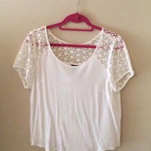 Torrid white top